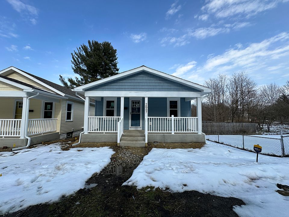1st image of 2657 Pearce Ave