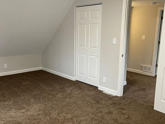 3rd image of 708 S Cedarwood Cir
