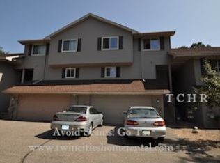 127 South Dr, Circle Pines, MN 55014