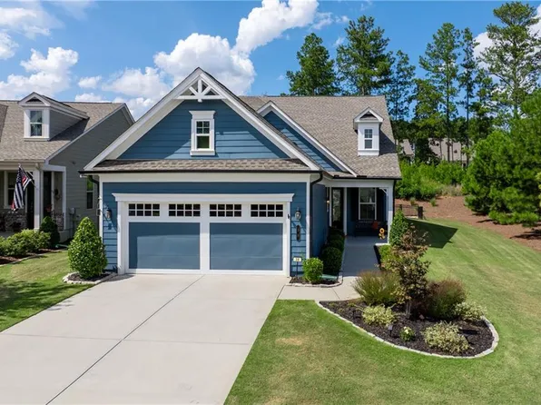 38 Rabun Ct, Hoschton, GA 30548