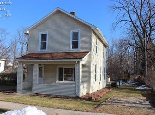 317 Spruce St, Fremont, OH 43420