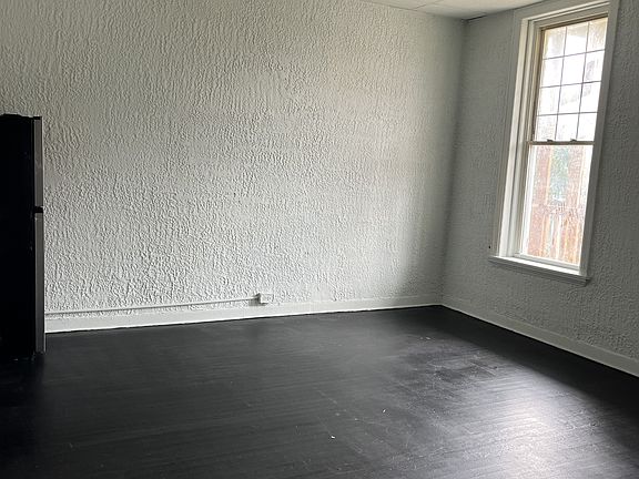 2nd image of 212-218 E 2nd St #4