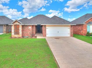 1014 Ridge Dr, Kingfisher, OK 73750