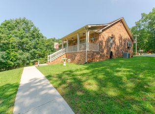 953 Masons Mill Rd, Evington, VA 24550