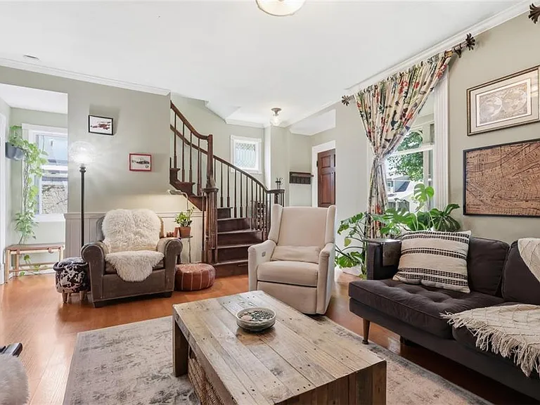 325 Centennial Ave — Photo 8
