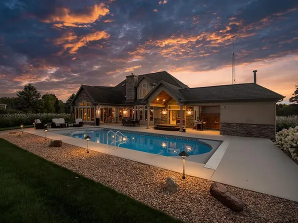 1433 BAYSHORE DRIVE, Junction City, WI 54443