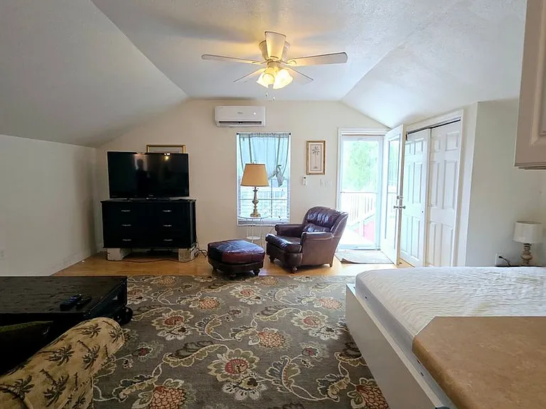 4805B Valhalla Ln — Photo 8