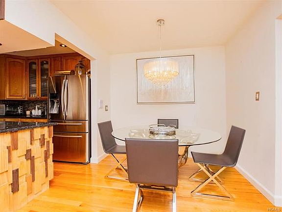 3rd image of 2750 Olinville Ave APT 1B
