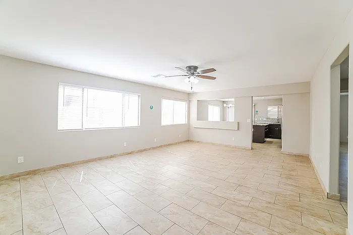 3 bed, 2.0 bath, 1443 sqft, $2,095 — Photo 4