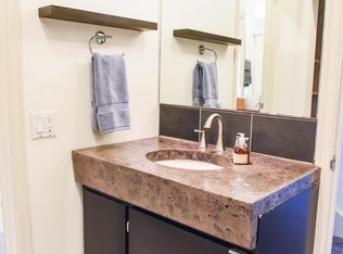 220 26th Ave E, Seattle, WA 98112