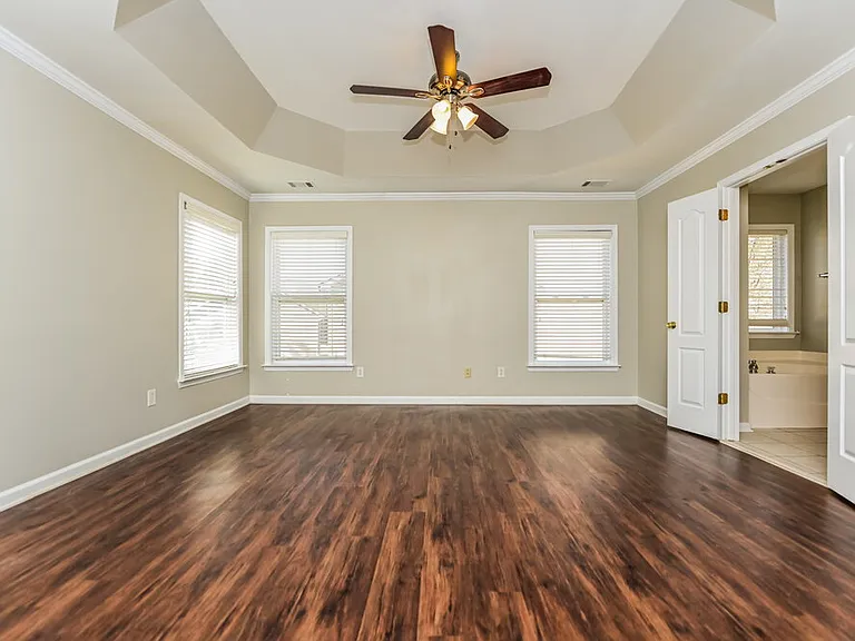 2808 Harcourt Dr — Photo 10