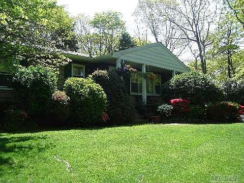 1st image of 6 Bittersweet Ave S
