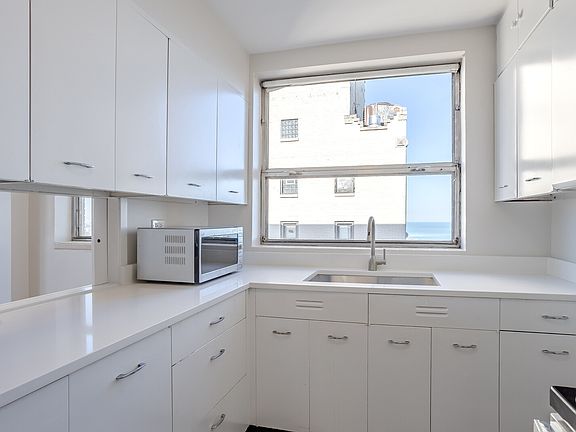 3rd image of 5530 S Shore Dr APT 20C