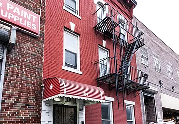 Rented by Rennit Inc.