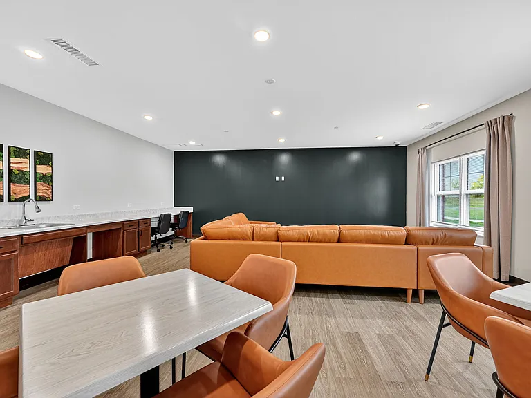 750 Tower Dr — Photo 20