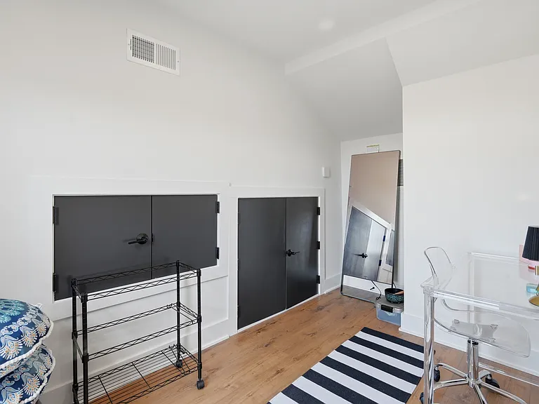 512 Gordon St — Photo 13
