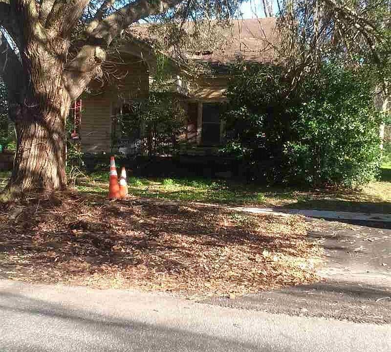 1st image of 112 N Rosemary Ave