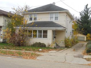 406 W 2nd St, Dixon, IL 61021