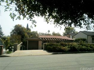 686 Fairview Ave, Sierra Madre, CA 91024
