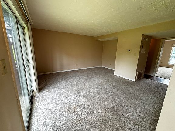 3rd image of 1310 Louisville Rd APT 21
