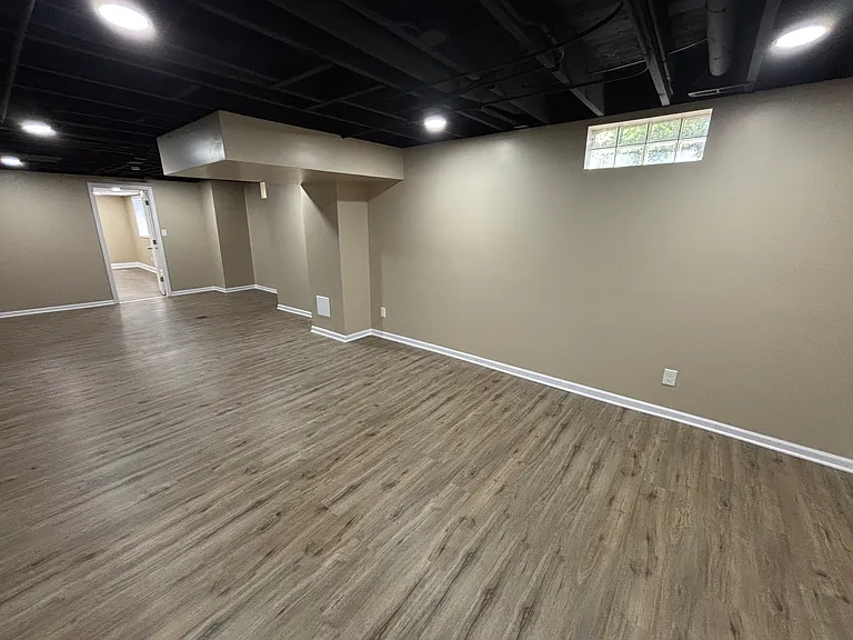 346 Richard Gordon Hatcher Blvd — Photo 14