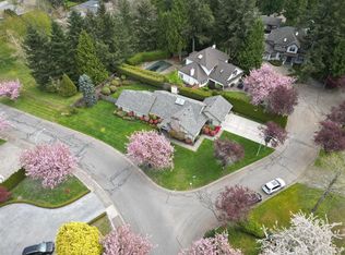 1884 139a St, Surrey, BC V4A 8J2