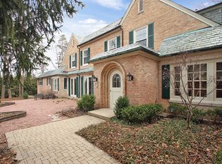 601 Driftwood Ln, Northbrook, IL 60062