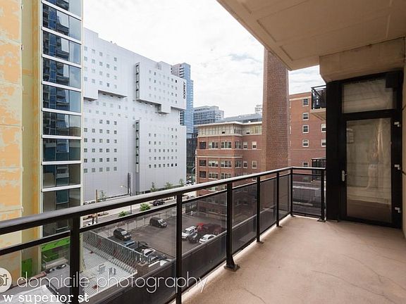 2nd image of 101 W Superior St #1127