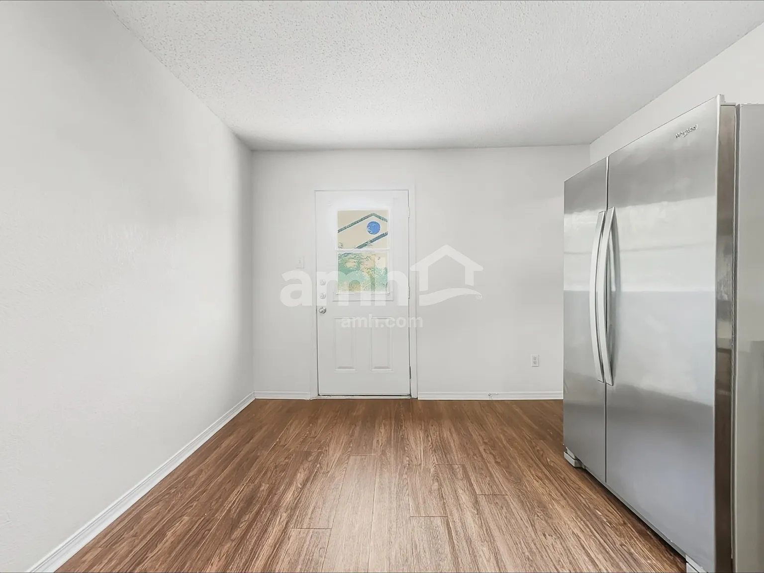 3 bed, 2.0 bath, 1640 sqft, $1,935 — Photo 4