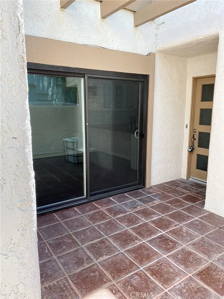 2 bed, 2.5 bath, 1884 sqft, $4,850 — Photo 4