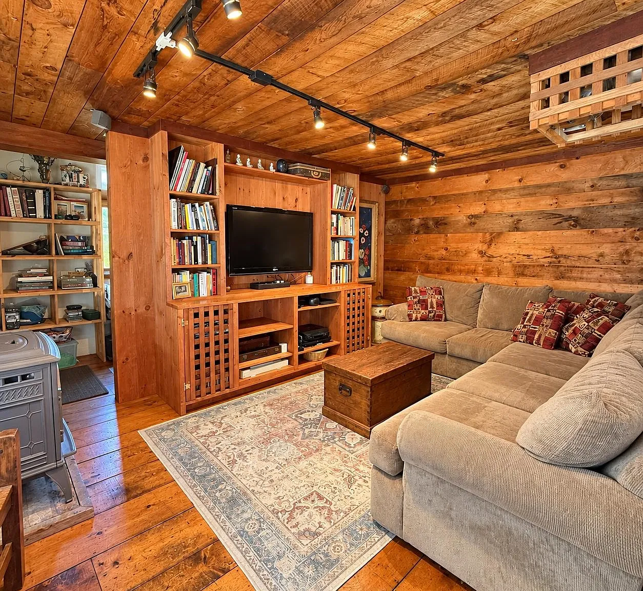 3 bed, 2.5 bath, 2000 sqft, $19,500 — Photo 4
