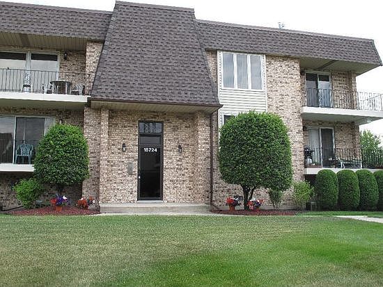 1st image of 15724 Foxbend Ct