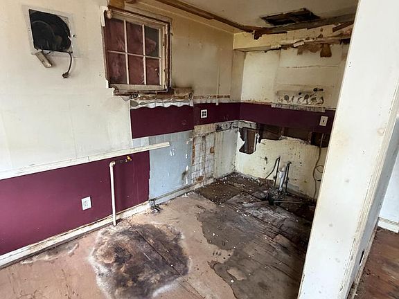 5th image of 2 Ashbourne Rd