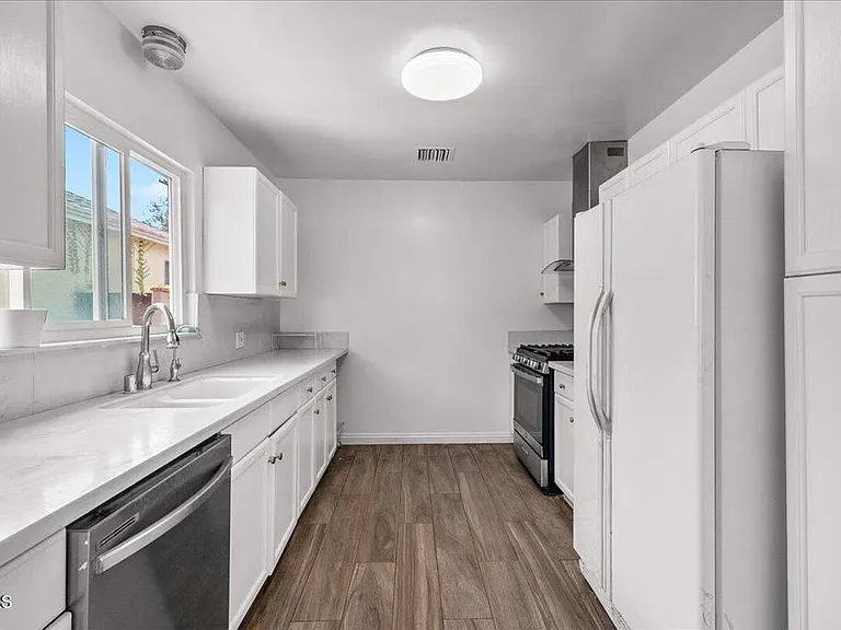 416 Dartmouth Rd — Photo 5