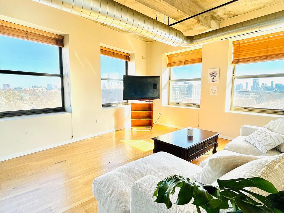 1st image of 1550 S Blue Island Ave #0