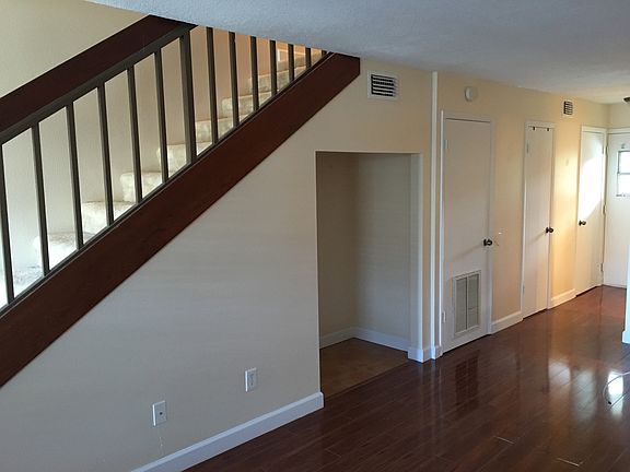 4th image of 4805 W McElroy Ave