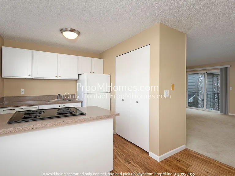 7640 SW 34th Ave #3 — Photo 7