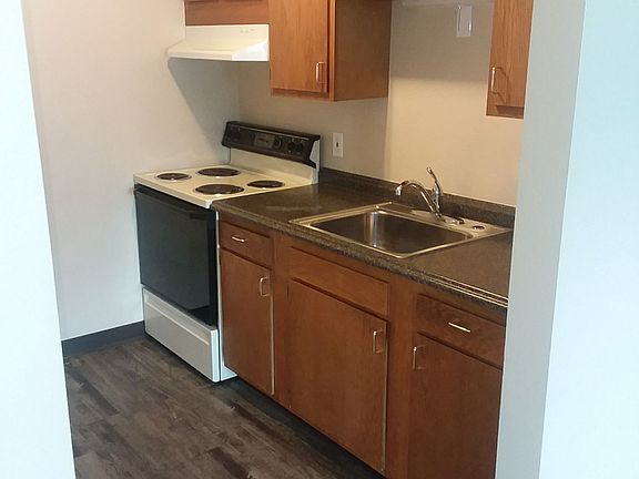5th image of 858 8th St SE APT 11