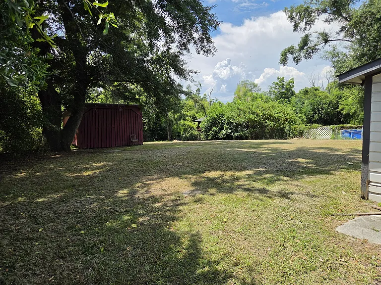 2439 Yates Dr — Photo 9
