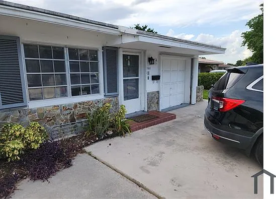 3560 NW 110th Ave