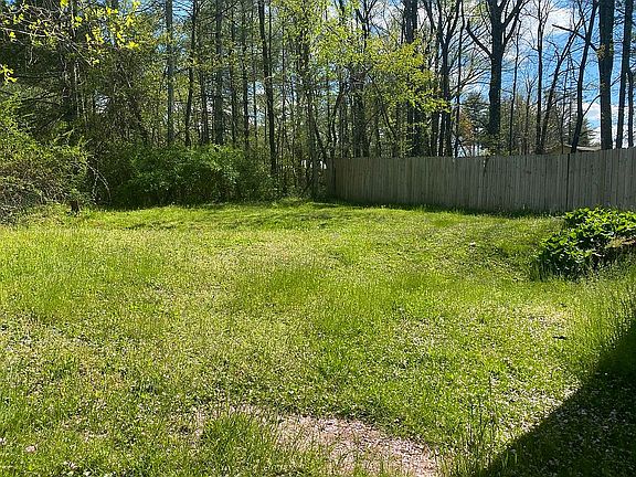 3rd image of 1914 Old South Carolina Ave