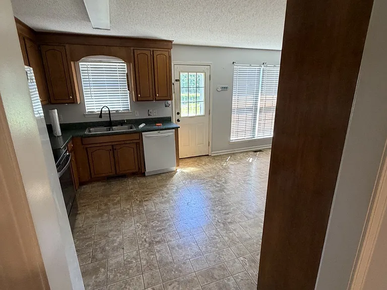133 Beaver Creek Dr — Photo 6