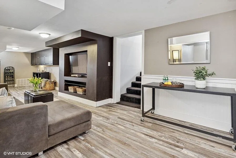 4 bed, 2800 sqft, $4,000 — Photo 3