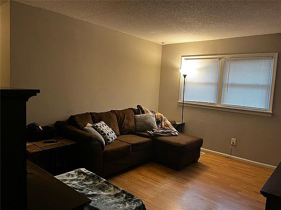 2nd image of 18608 E Arrowhead Ln