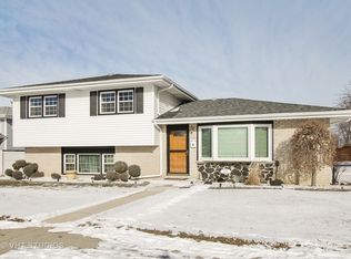 5200 W 137th Pl, Crestwood, IL 60445