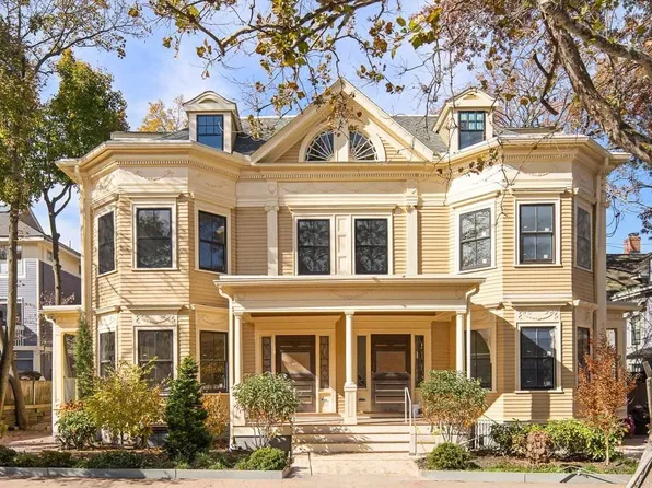 45 Dana St #5, Cambridge, MA 02138