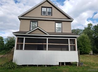 3845 N Hartland St, Middleport, NY 14105