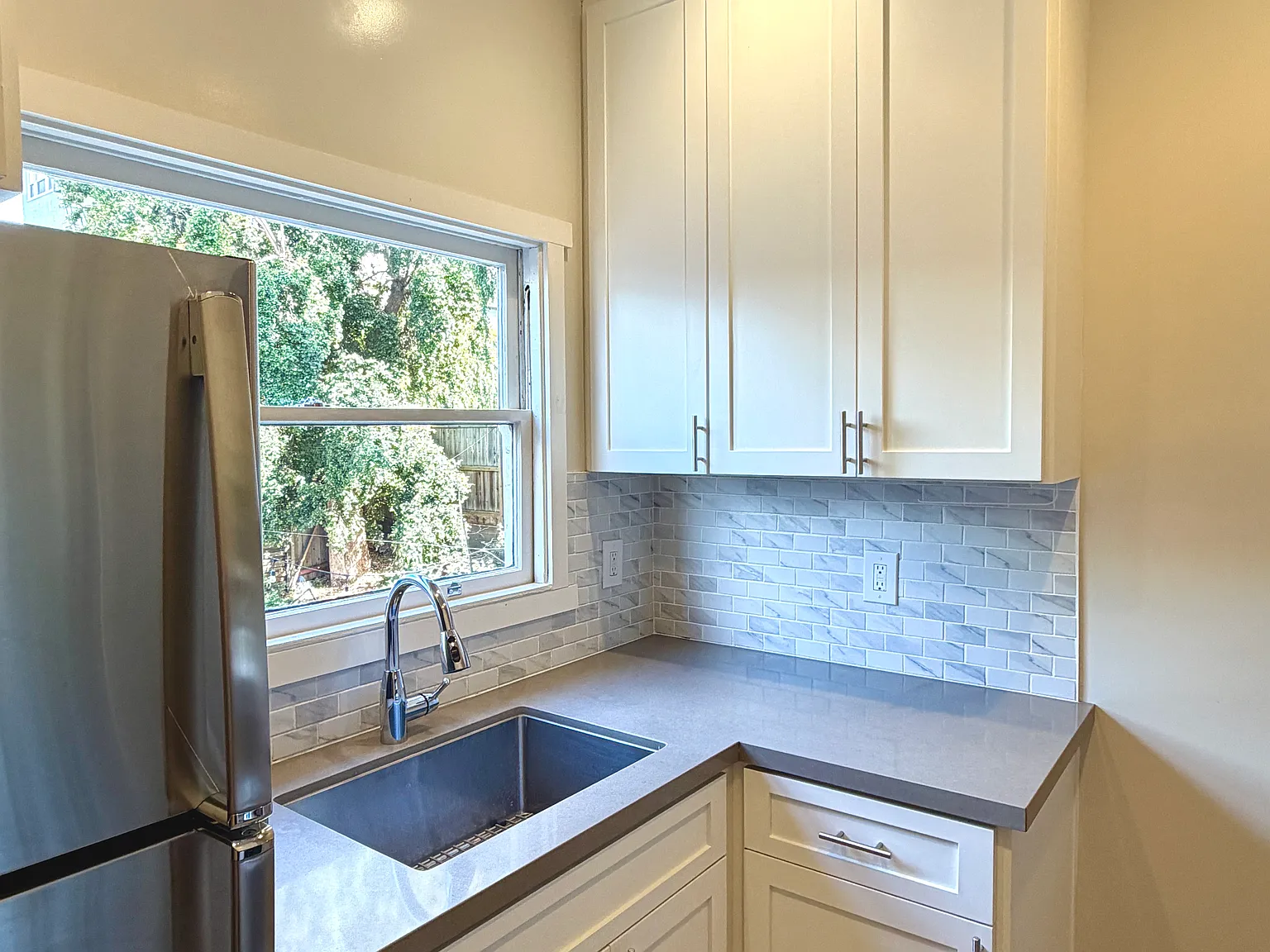 1 bed, $2,395 — Photo 3