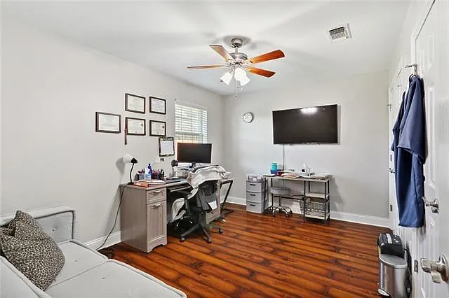 115 Savanna Dr — Photo 11