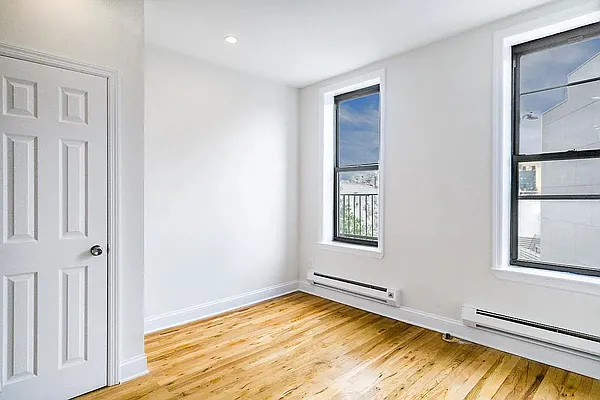 Rented by The Agency | media 6